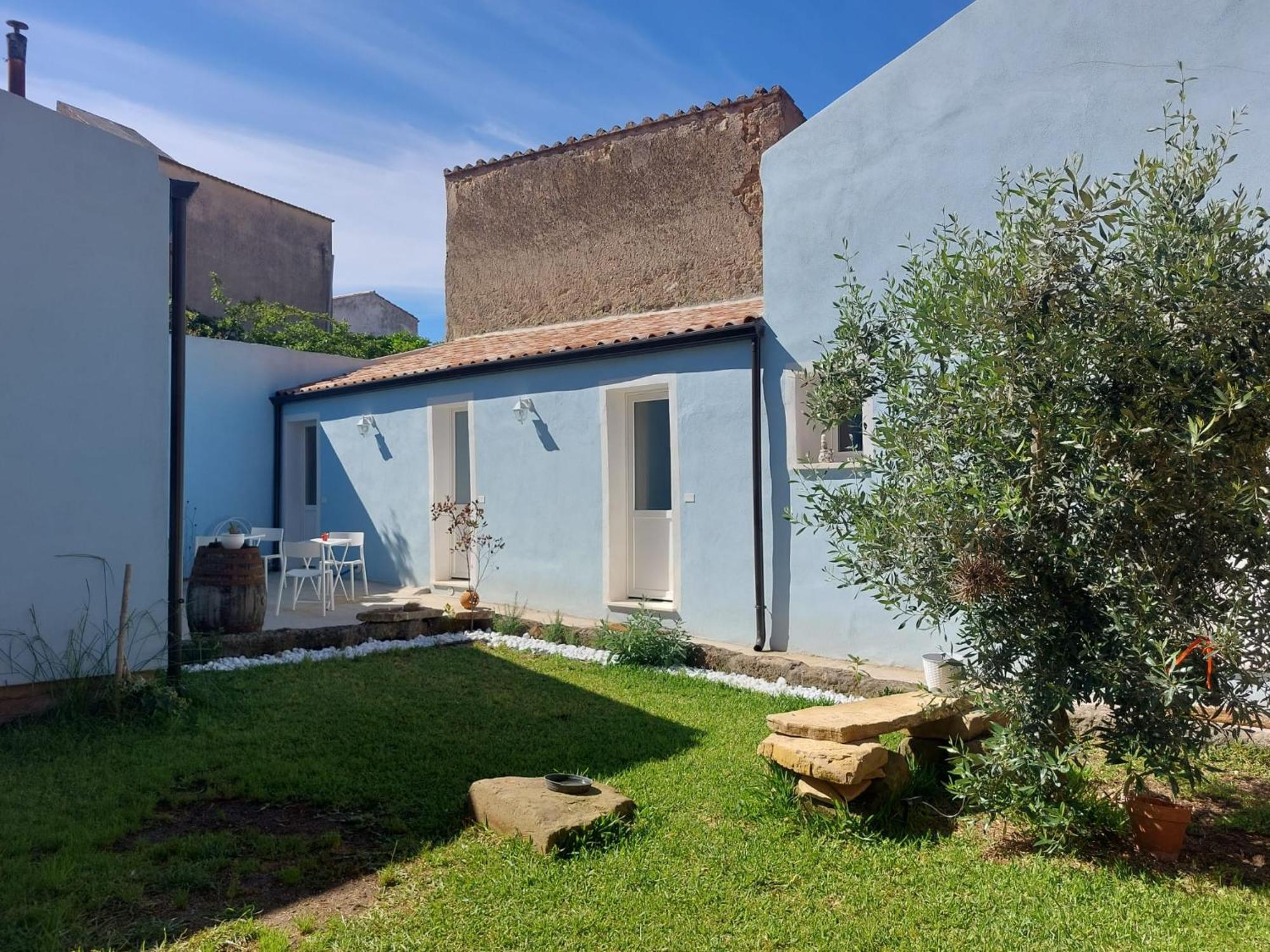 B&B Il Borgo Delle Emozioni Dolianova Luaran gambar